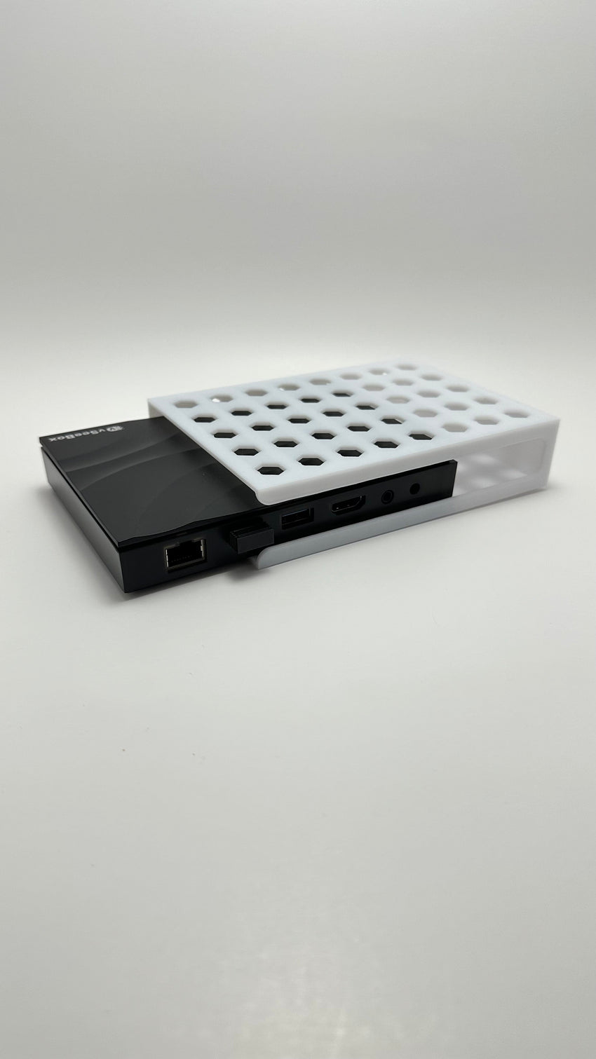VSeebox V3 Pro/Plus Wall/Under-shelf Mount